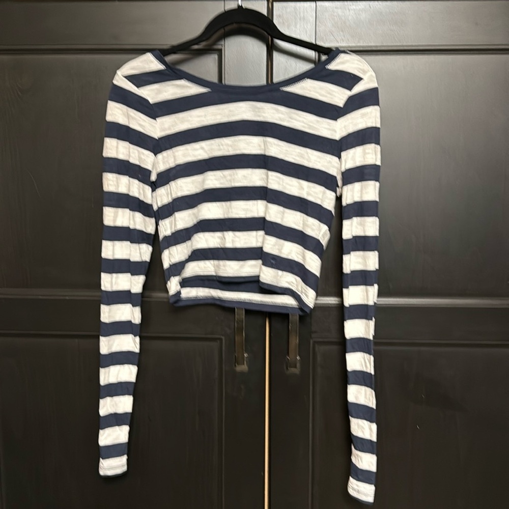 Abercrombie and Fitch size medium crop shirt